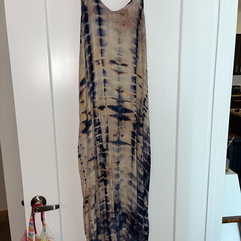 Entro Blue and Cream Patterned Dress